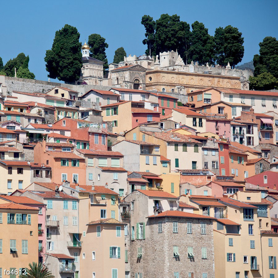 vid-na-gorodok-mentona