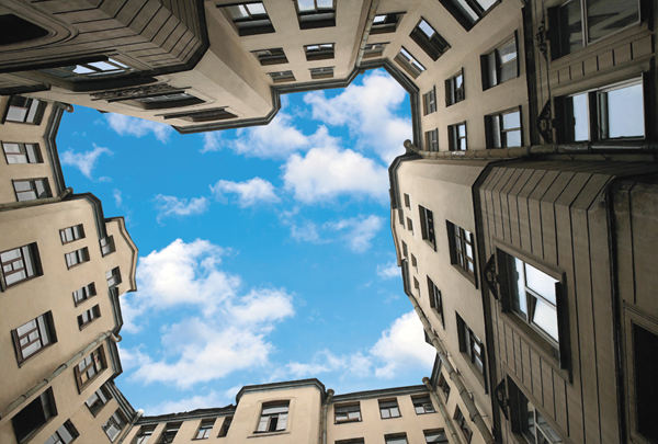 m-254-sankt-peterburg-kolodets-doma-i-nebo