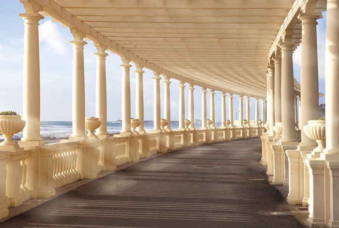 kolonnada-u-morya